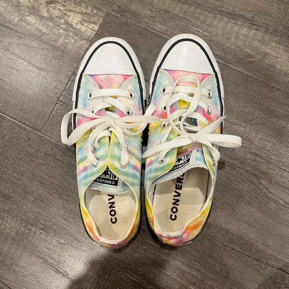 converse shoes - Picture 3 of 3